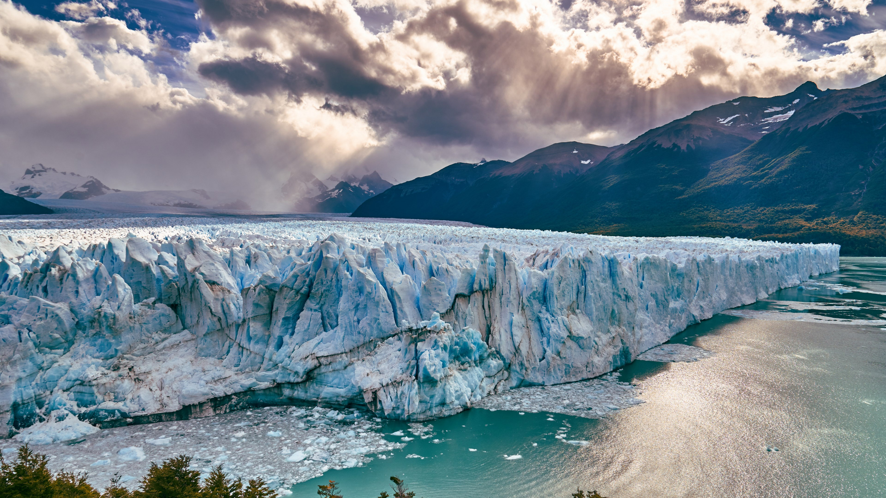Perito Moreno Glacier wallpaper 2880x1620