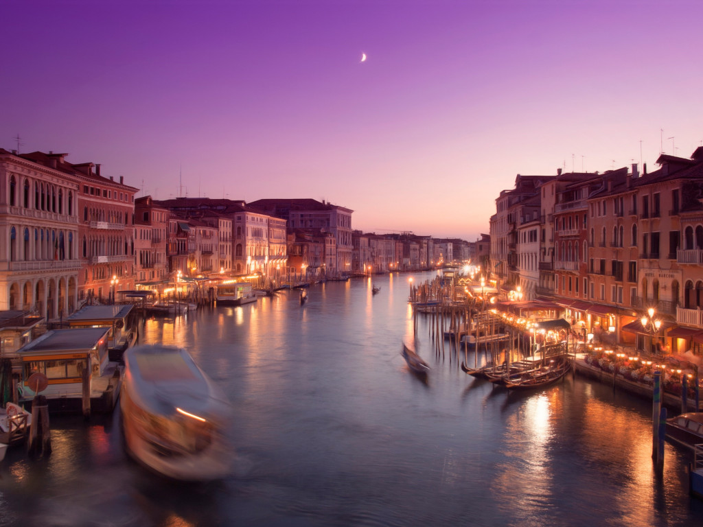 Romantic sunset in Venice wallpaper 1024x768