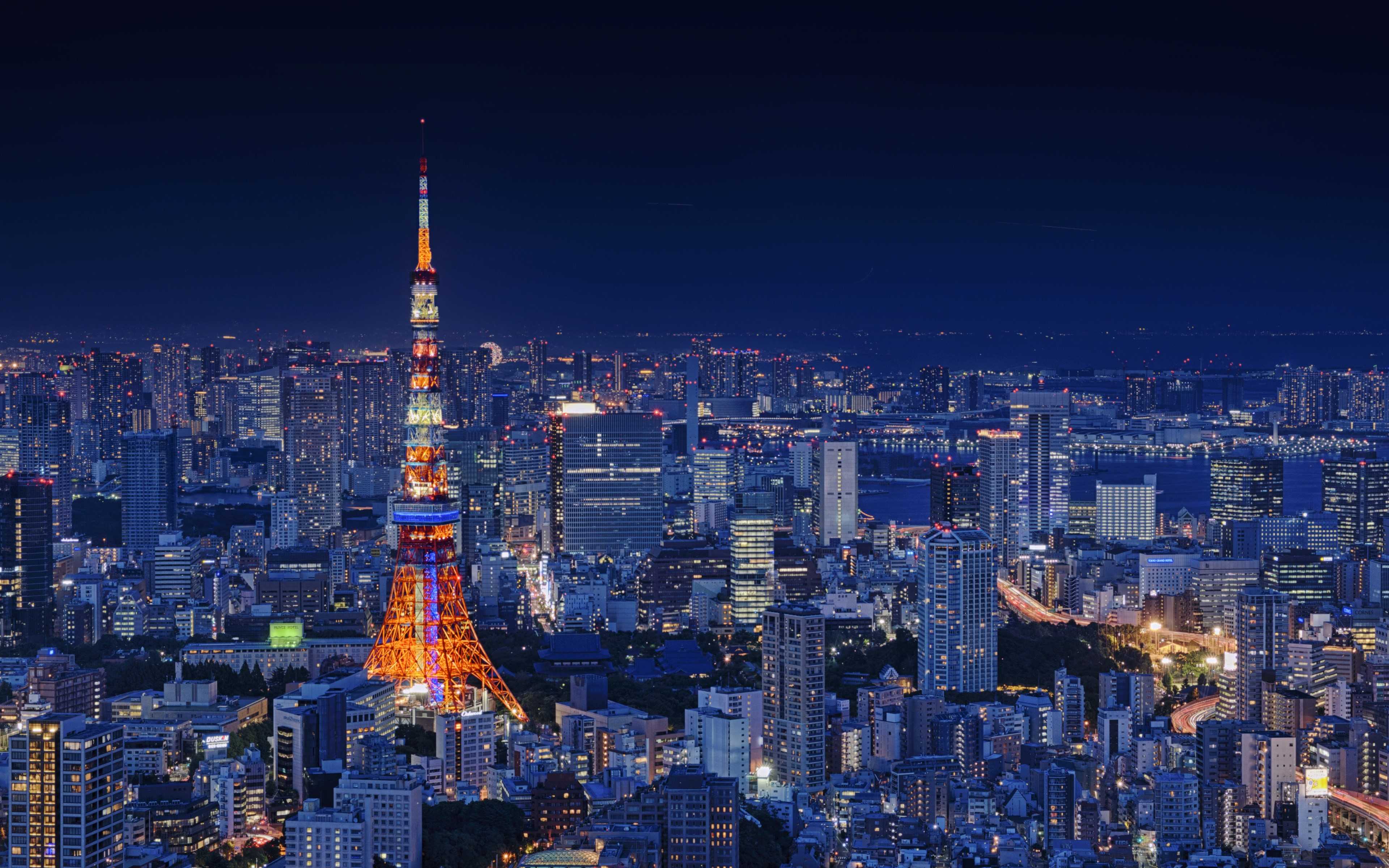 Tokyo Tower wallpaper 3840x2400