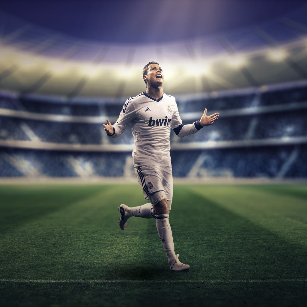 Cristiano Ronaldo for Real Madrid wallpaper 1024x1024