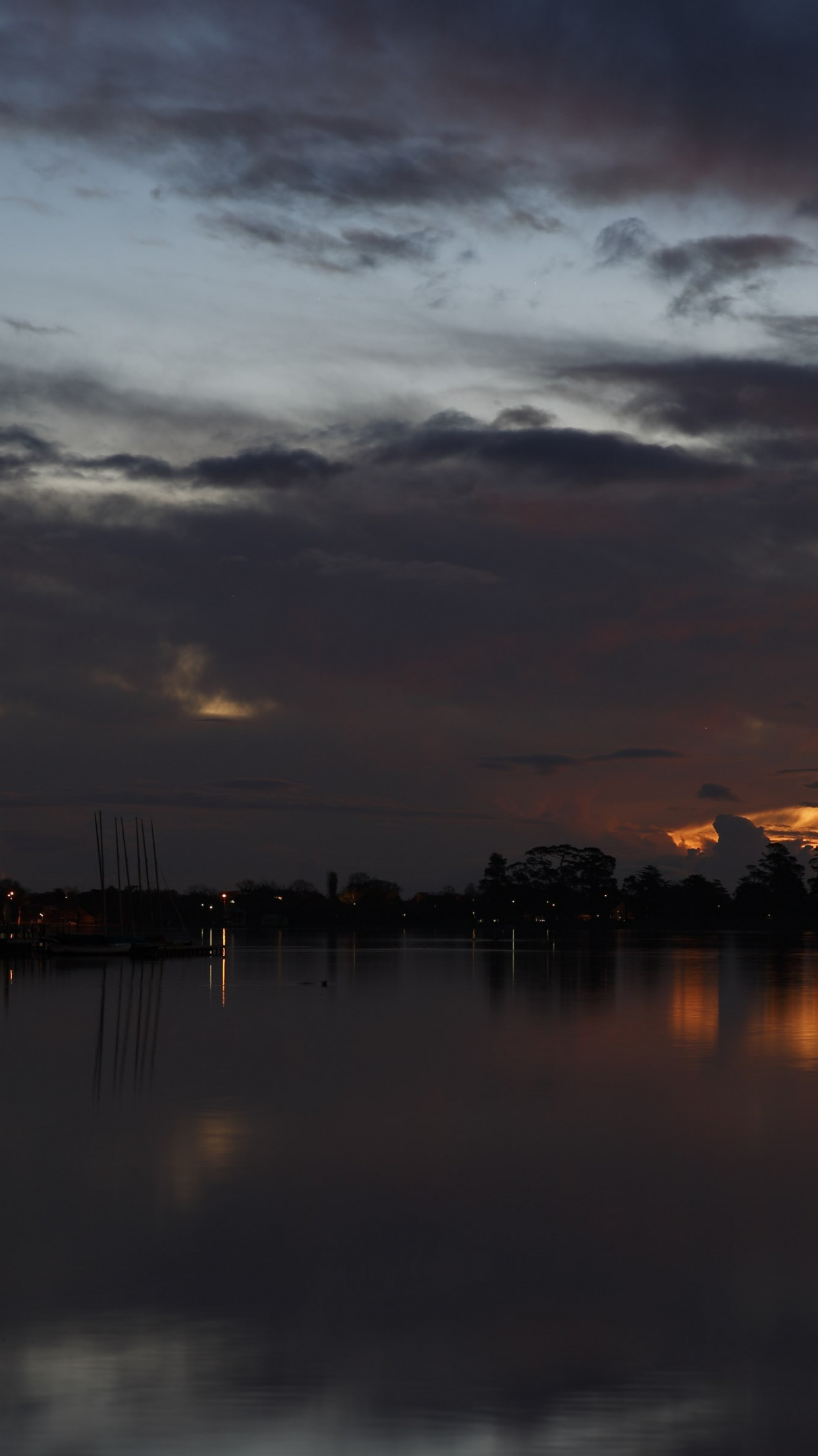 Sunset above Lake Wendouree in Australia wallpaper 1242x2208