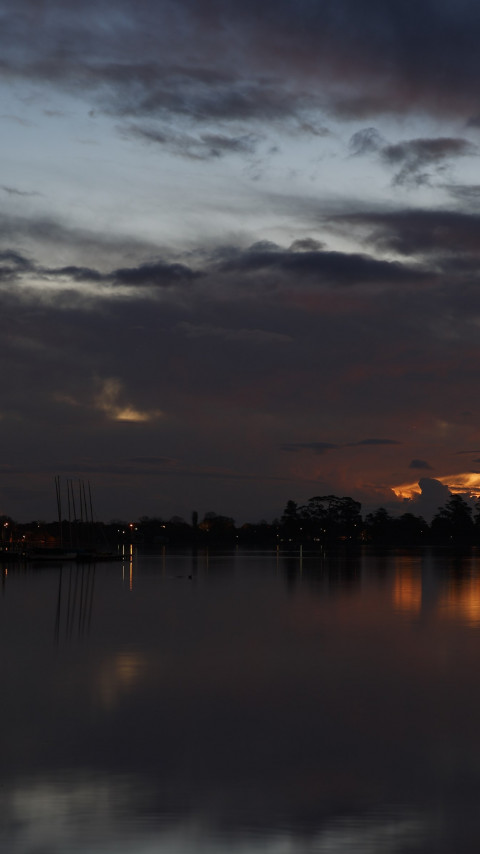 Sunset above Lake Wendouree in Australia wallpaper 480x854