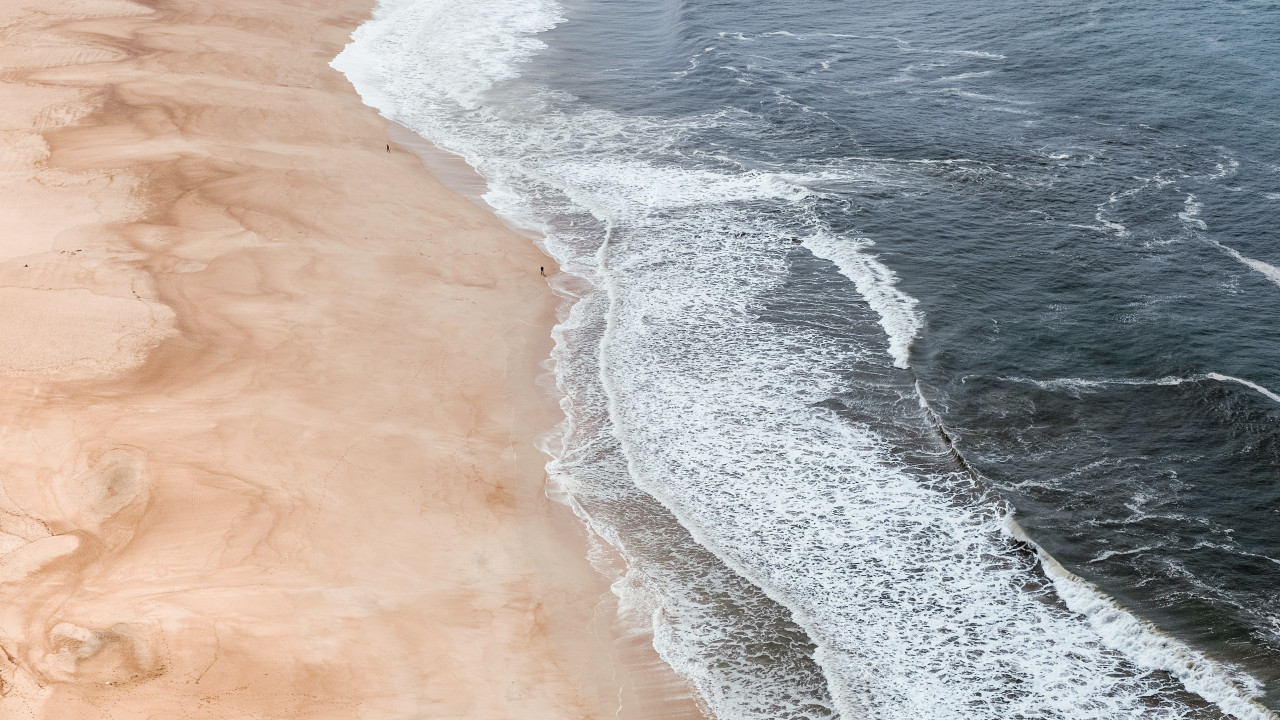 Super photo with Nazare beach, Portugal wallpaper 1280x720