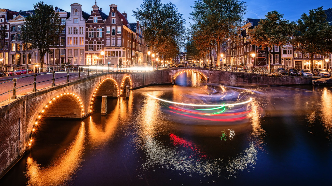 Amsterdam by night wallpaper 1280x720