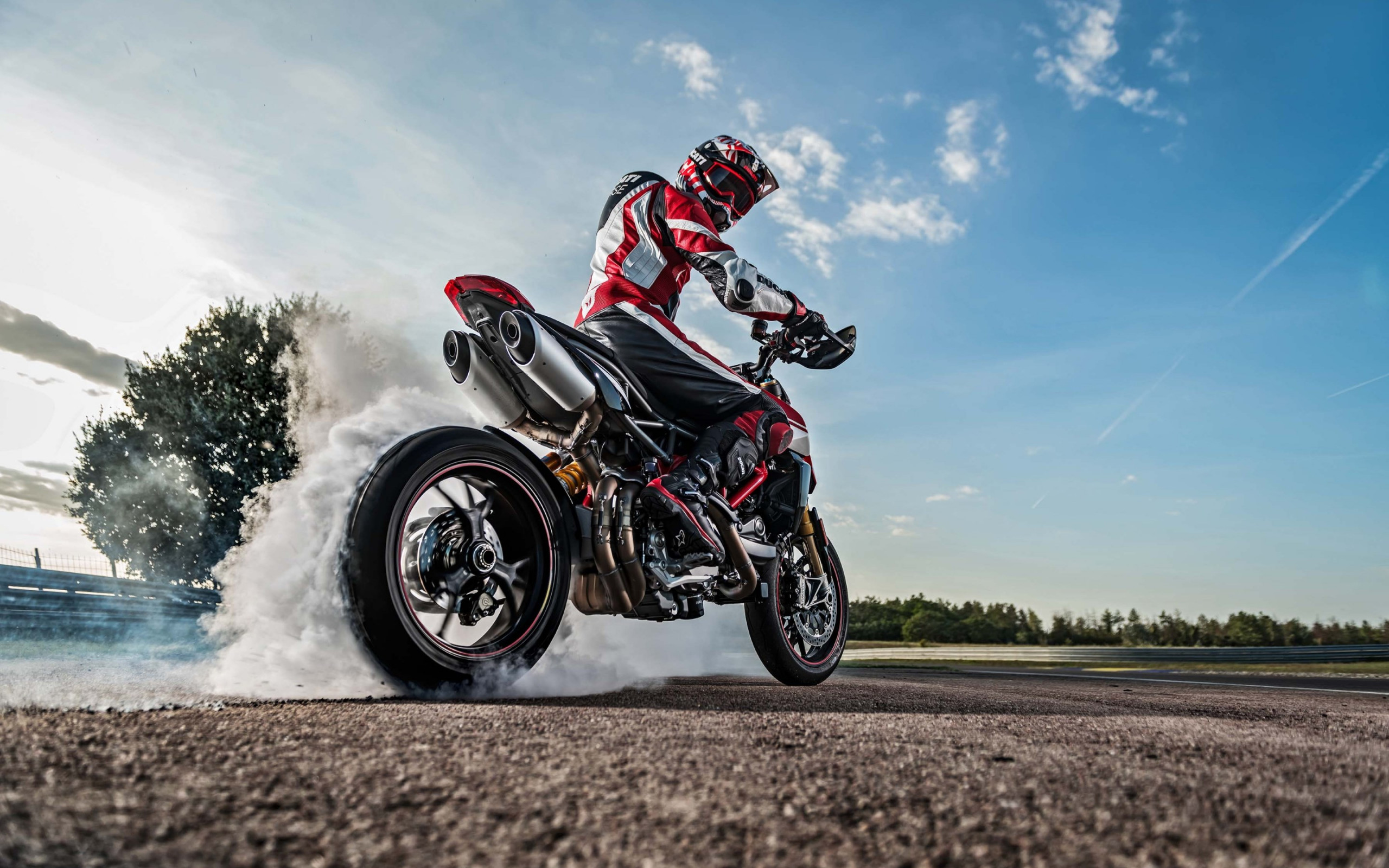 Ducati Hypermotard 950 wallpaper 2560x1600