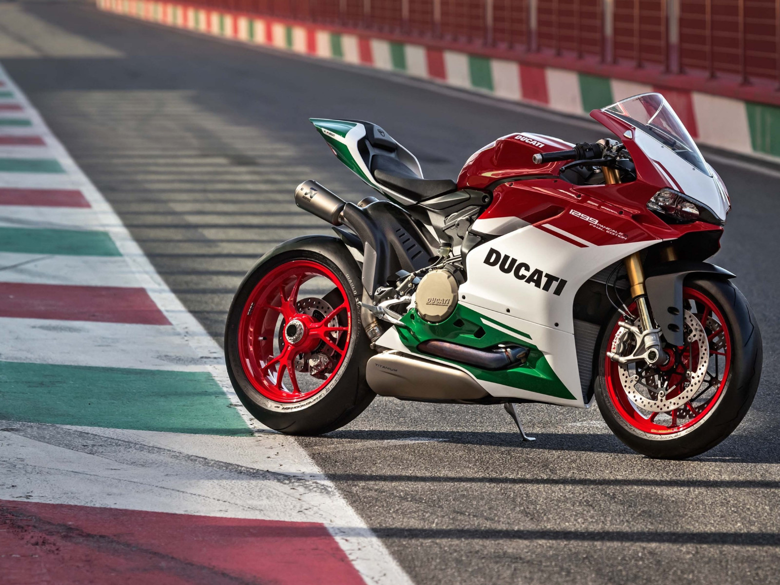 Ducati 1299 Panigale R wallpaper 1600x1200