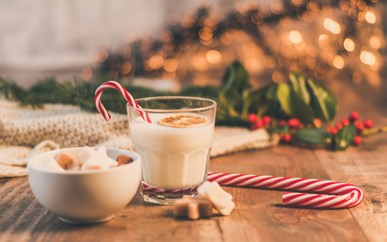 Seasonal Christmas sweets and cup of milk wallpaper 1280x800