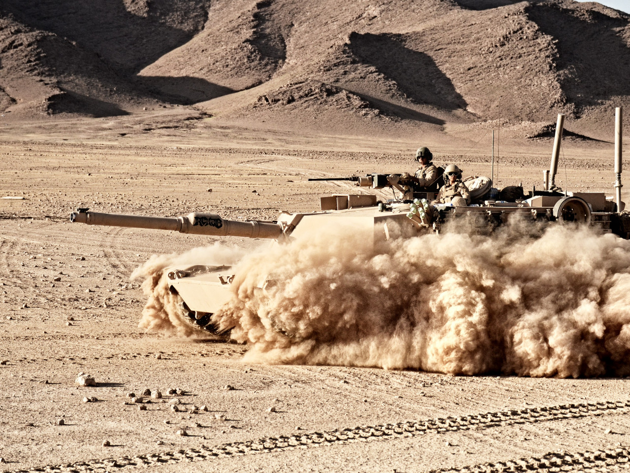 M1A1 Abrams tank wallpaper 1280x960