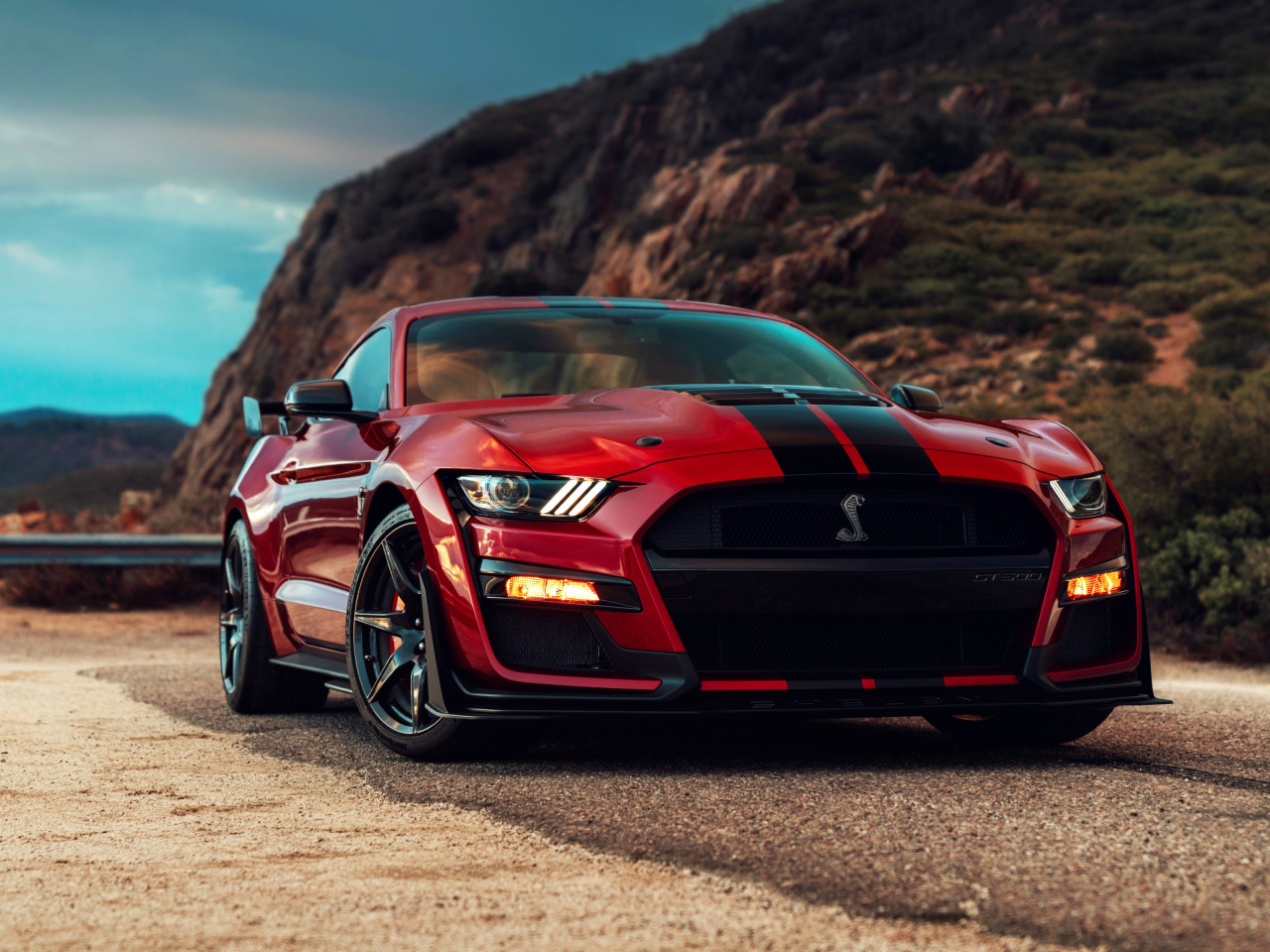 Ford Mustang Shelby GT500 wallpaper 1280x960