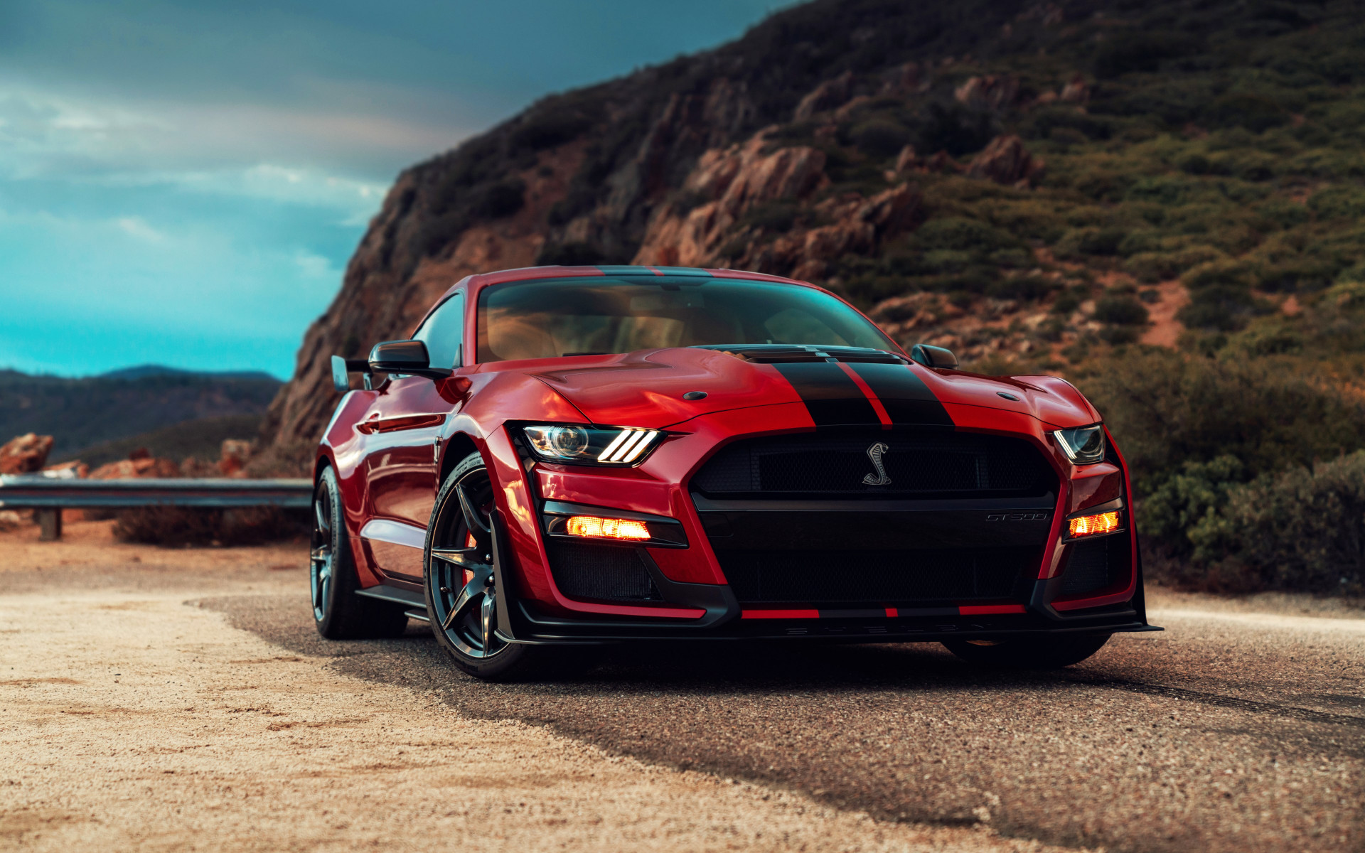 Ford Mustang Shelby GT500 wallpaper 1920x1200