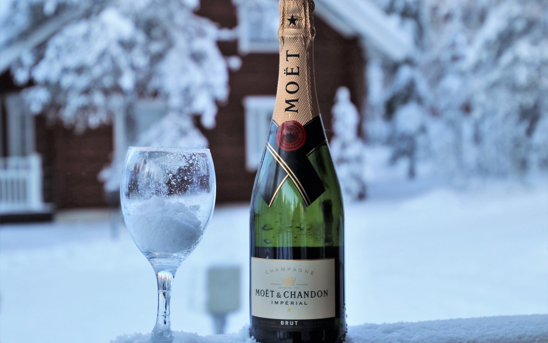 Moet champagne wallpaper 1920x1200