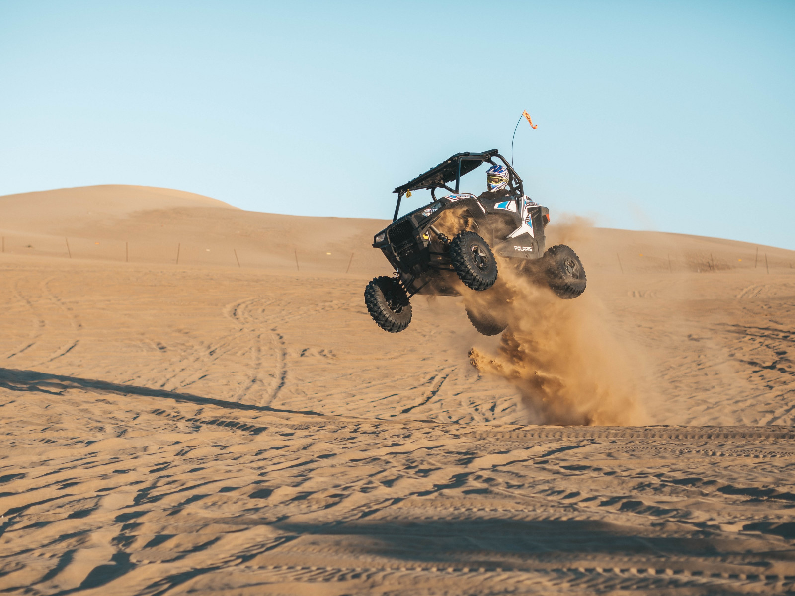 With ATV on the the sand dunes wallpaper 1600x1200