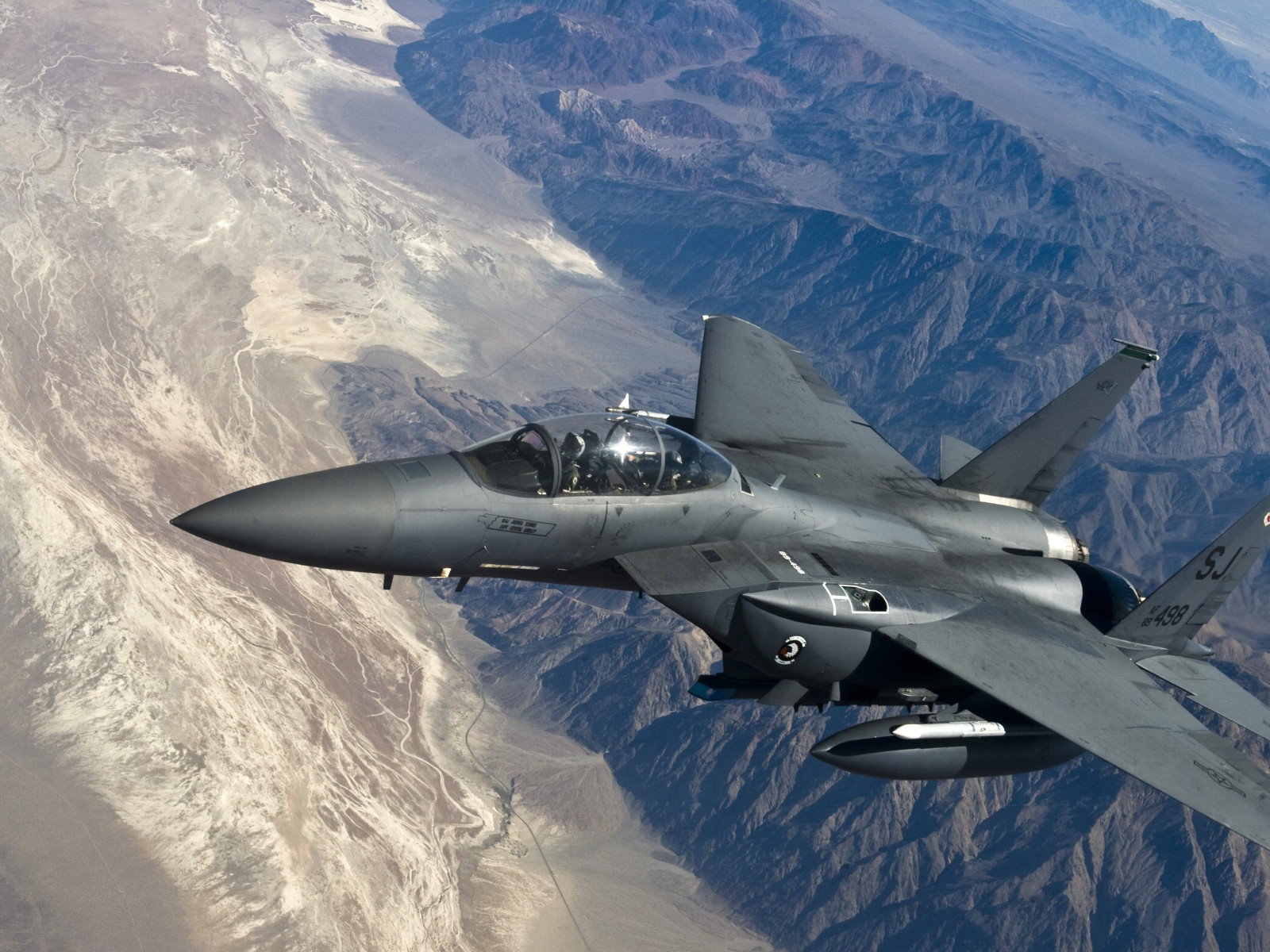 F 15 Strike Eagle wallpaper 1600x1200