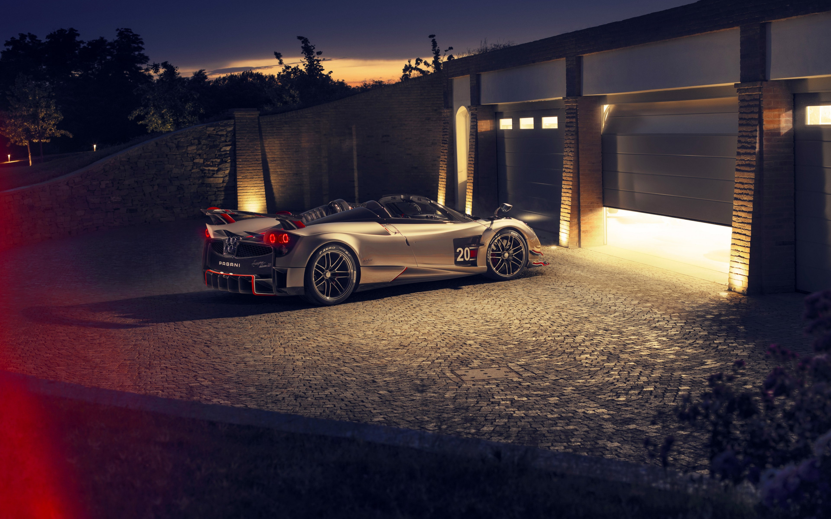 Pagani Huayra Roadster BC wallpaper 2880x1800