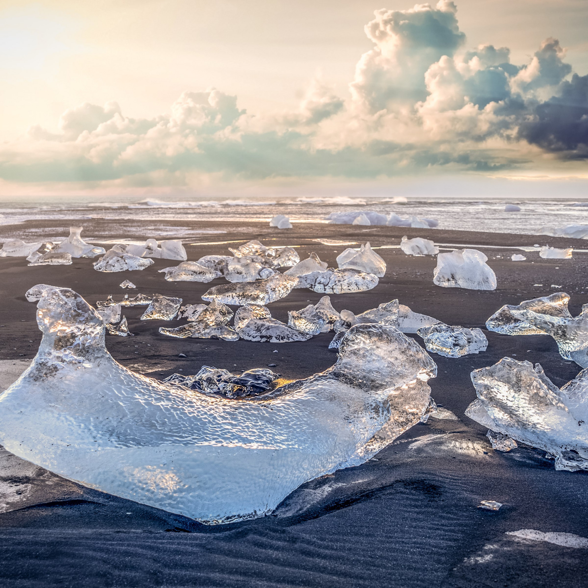 Jokulsorlon glacier lagoon wallpaper 2048x2048