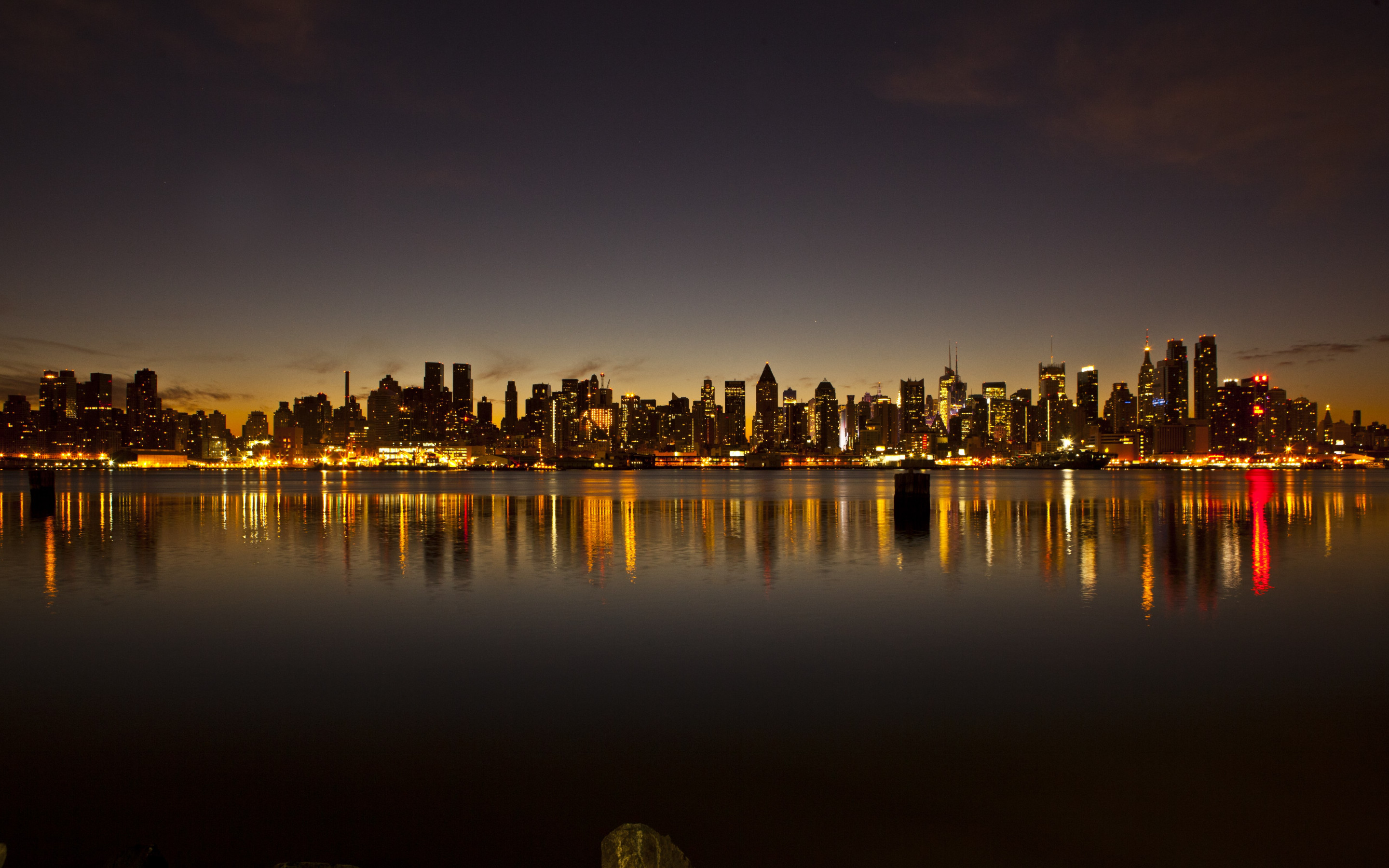 New York city skyline wallpaper 2880x1800