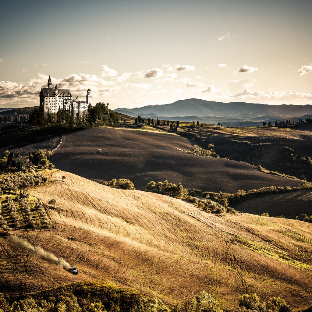 Toscana, Italy. Wonderful landscape wallpaper 1024x1024