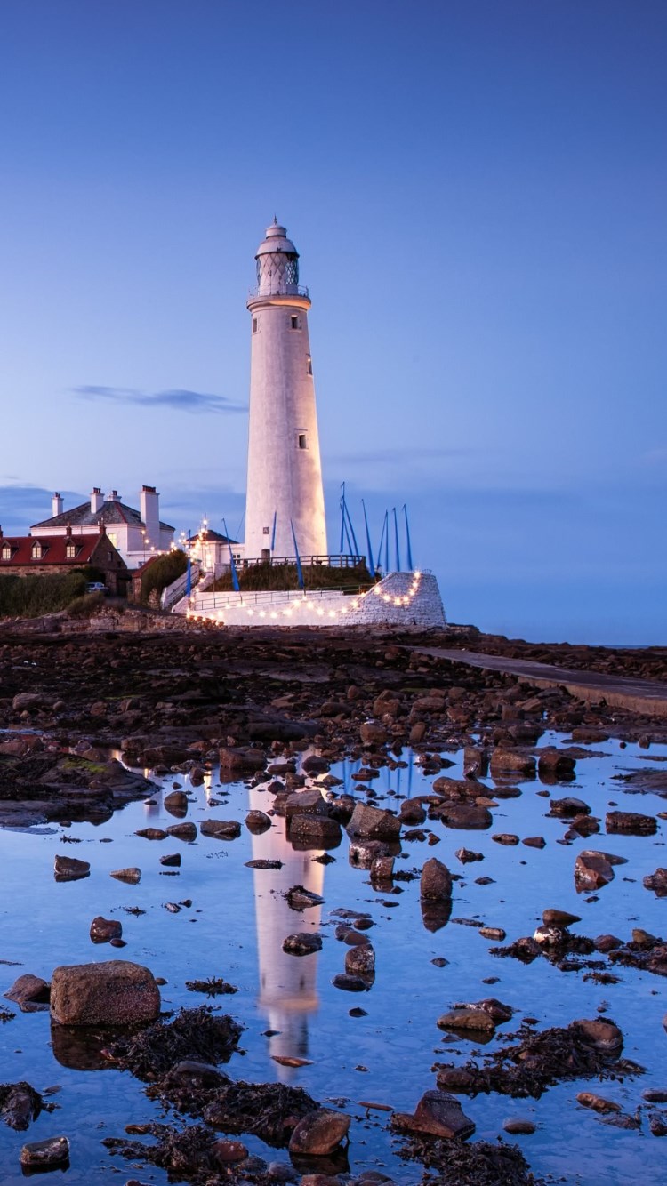 Saint Mary's lighthouse wallpaper 750x1334