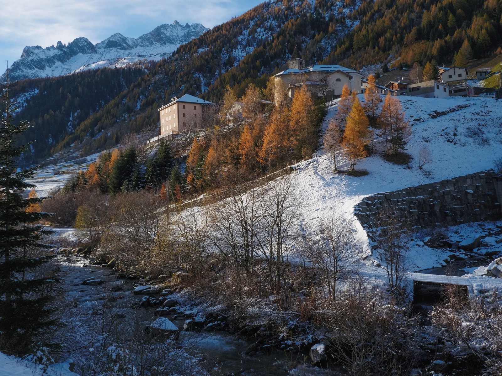 Winter landscape from Bedretto, Switzerland wallpaper 1600x1200