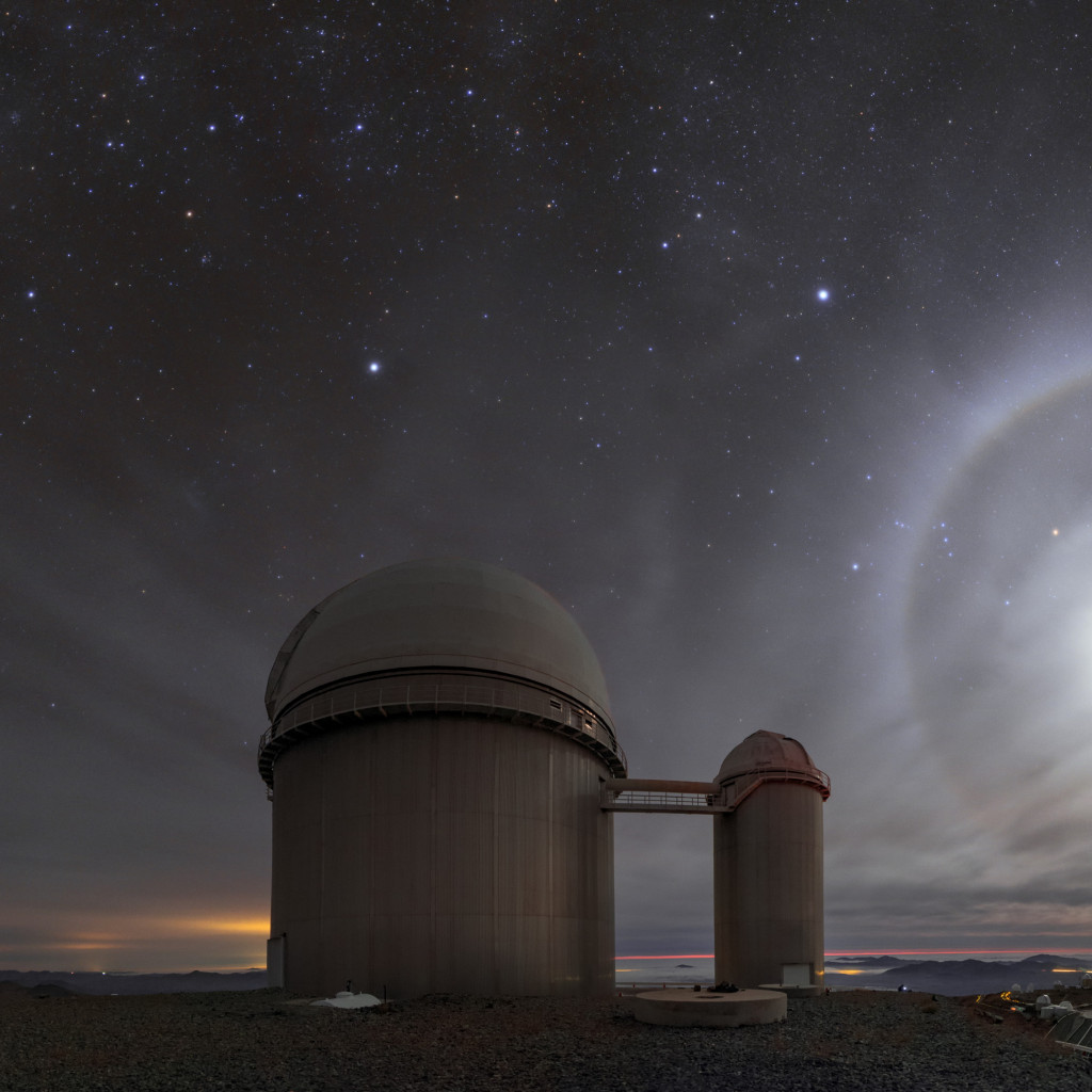 La Silla Observatory in Chile wallpaper 1024x1024