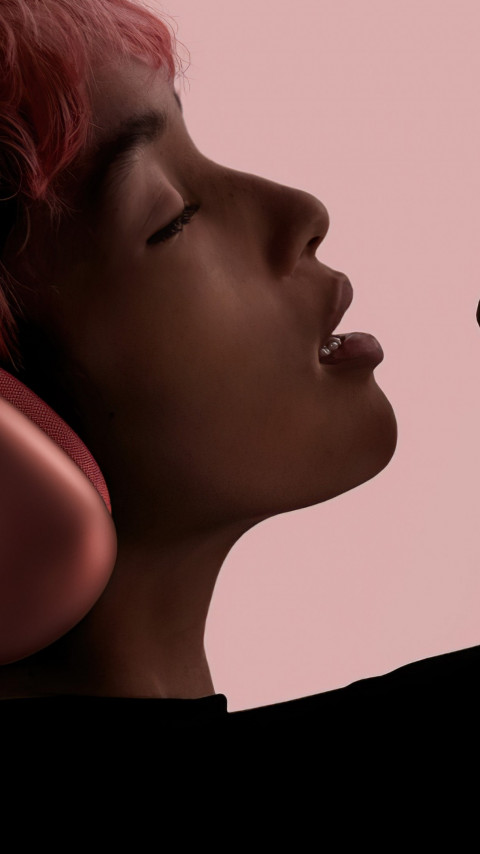 Lady with AirPods Max wallpaper 480x854