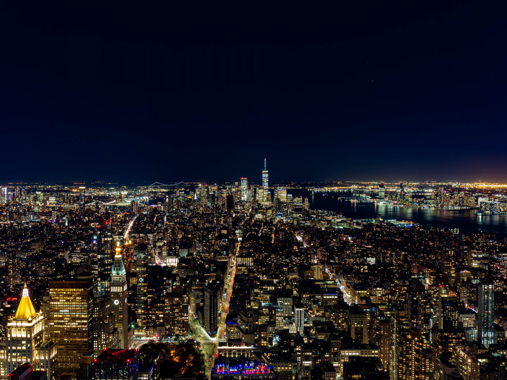 Night skyline from New York wallpaper 1024x768