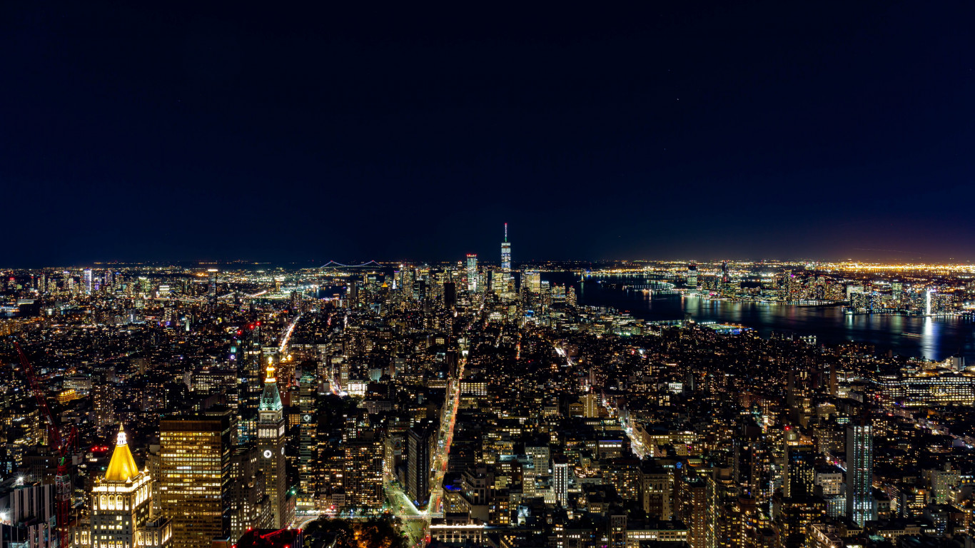 Night skyline from New York wallpaper 1366x768