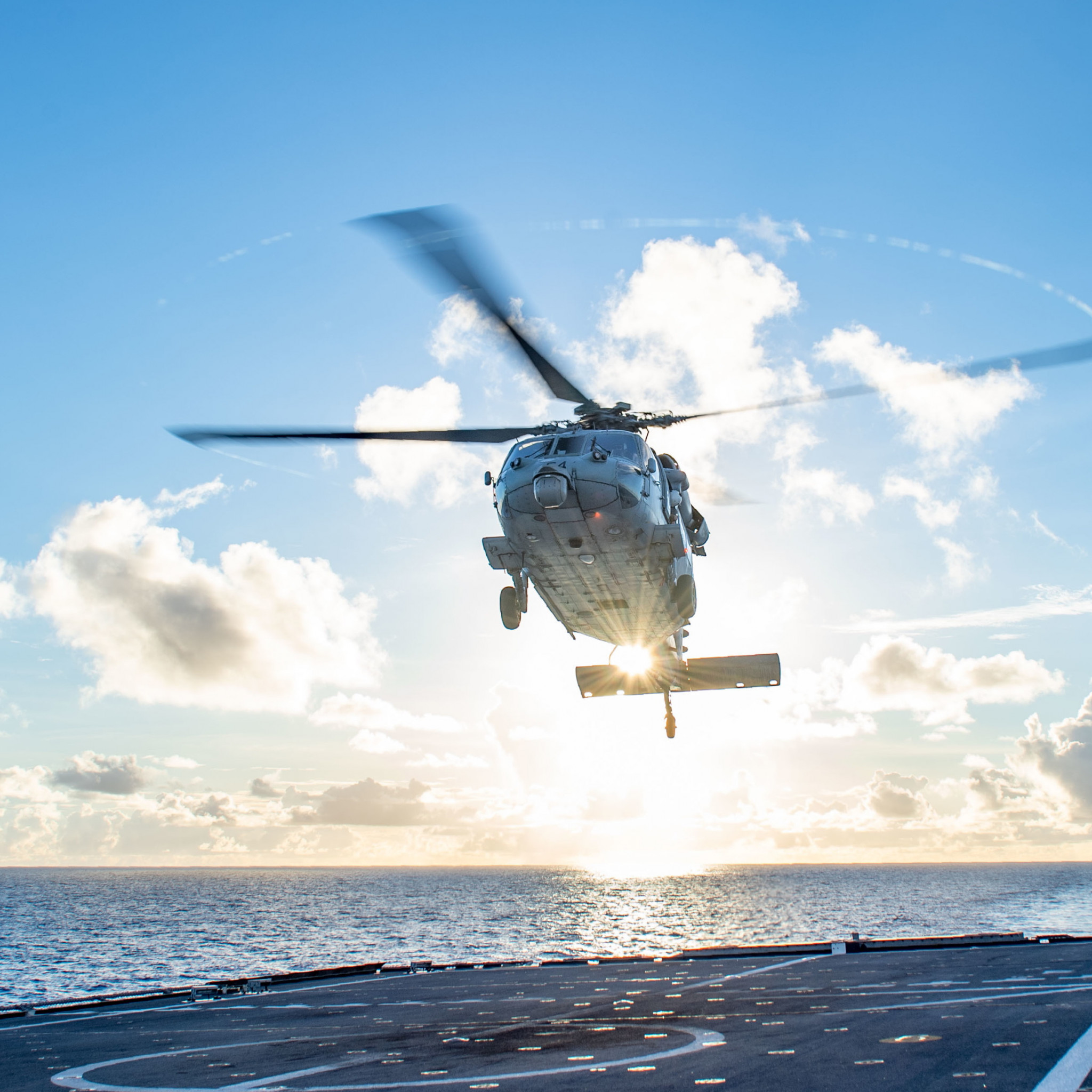 Seahawk Helicopter wallpaper 2048x2048