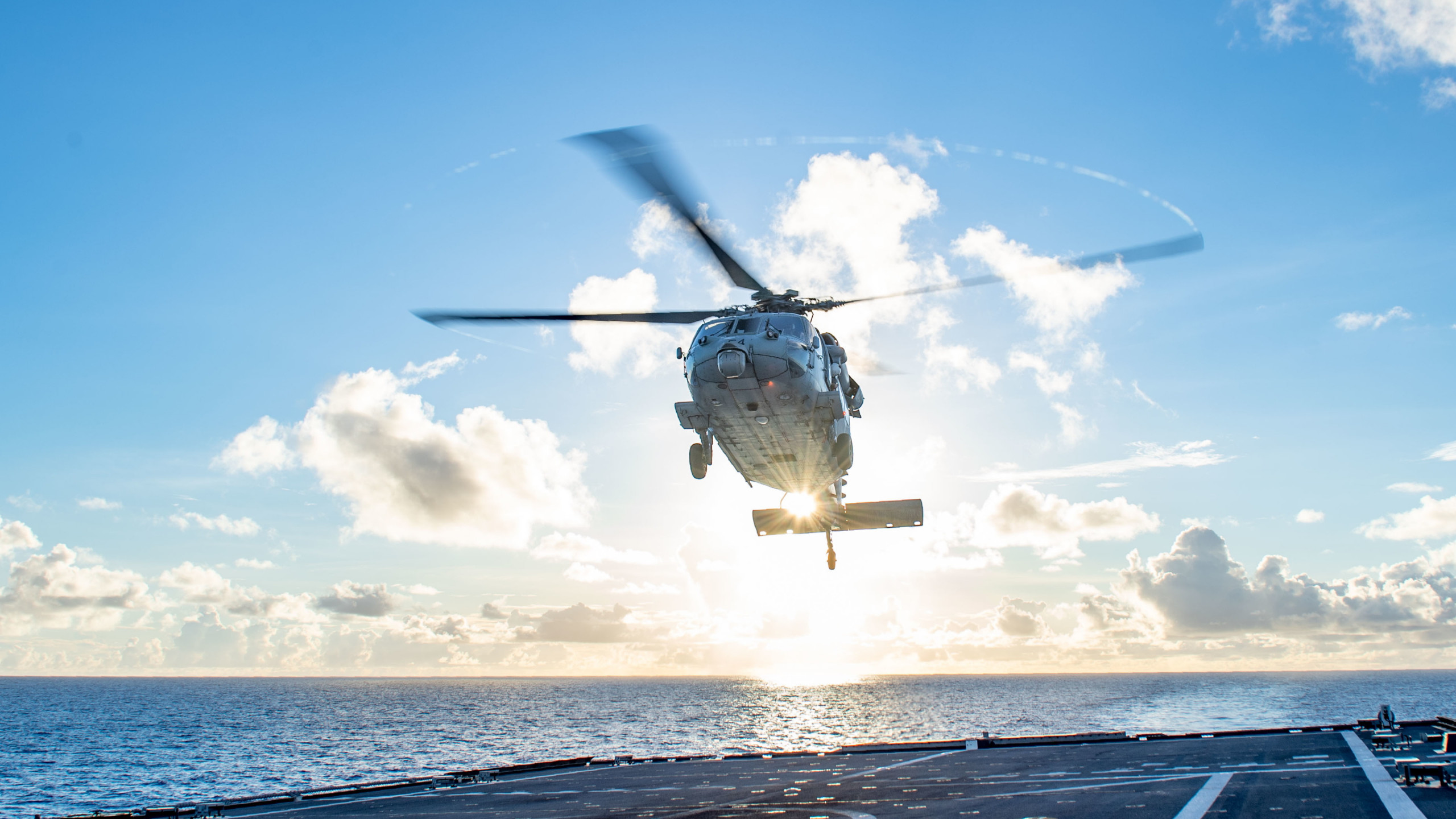 Seahawk Helicopter wallpaper 2560x1440