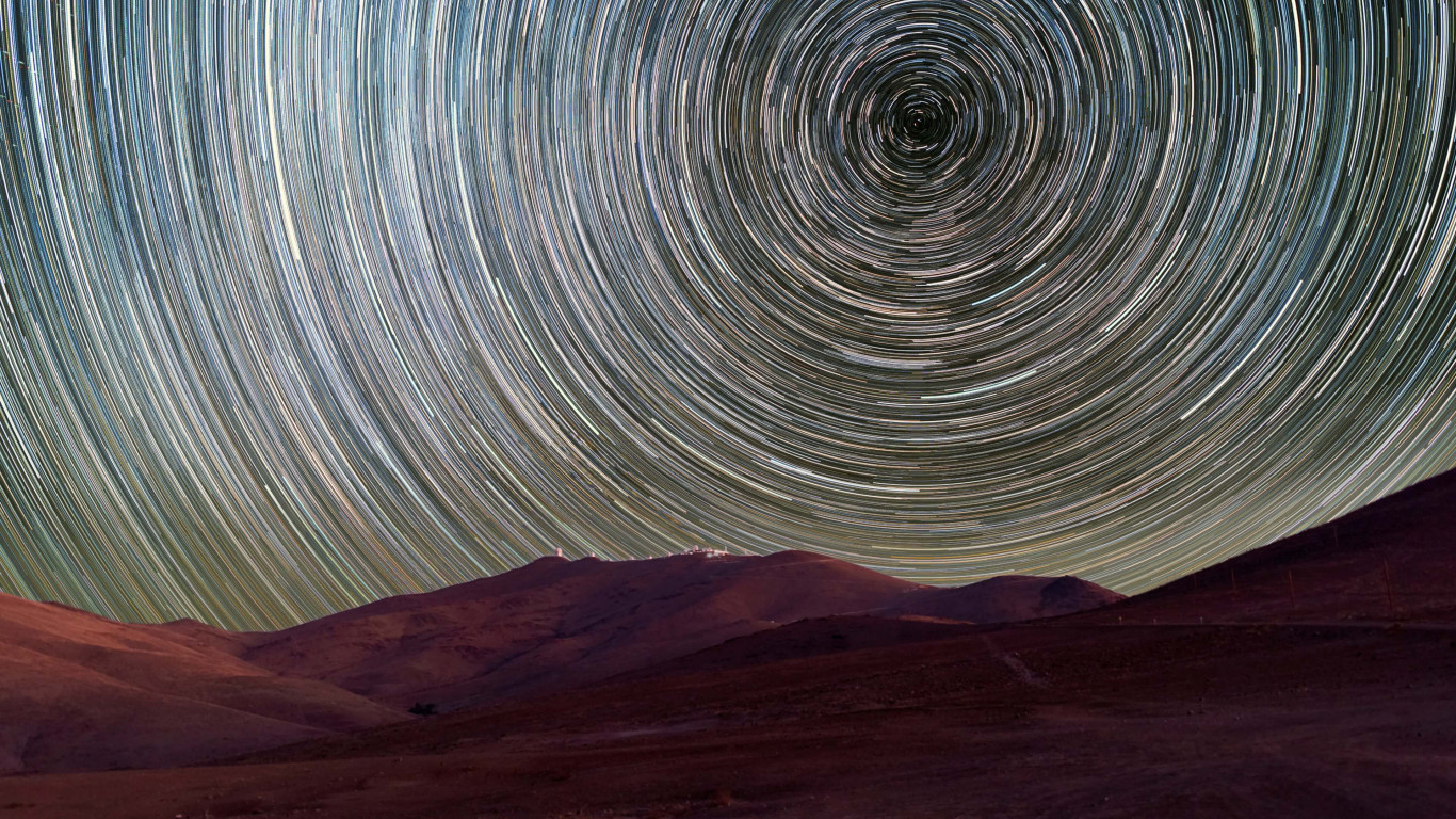 Landscape of Chile's Atacama Desert wallpaper 1366x768
