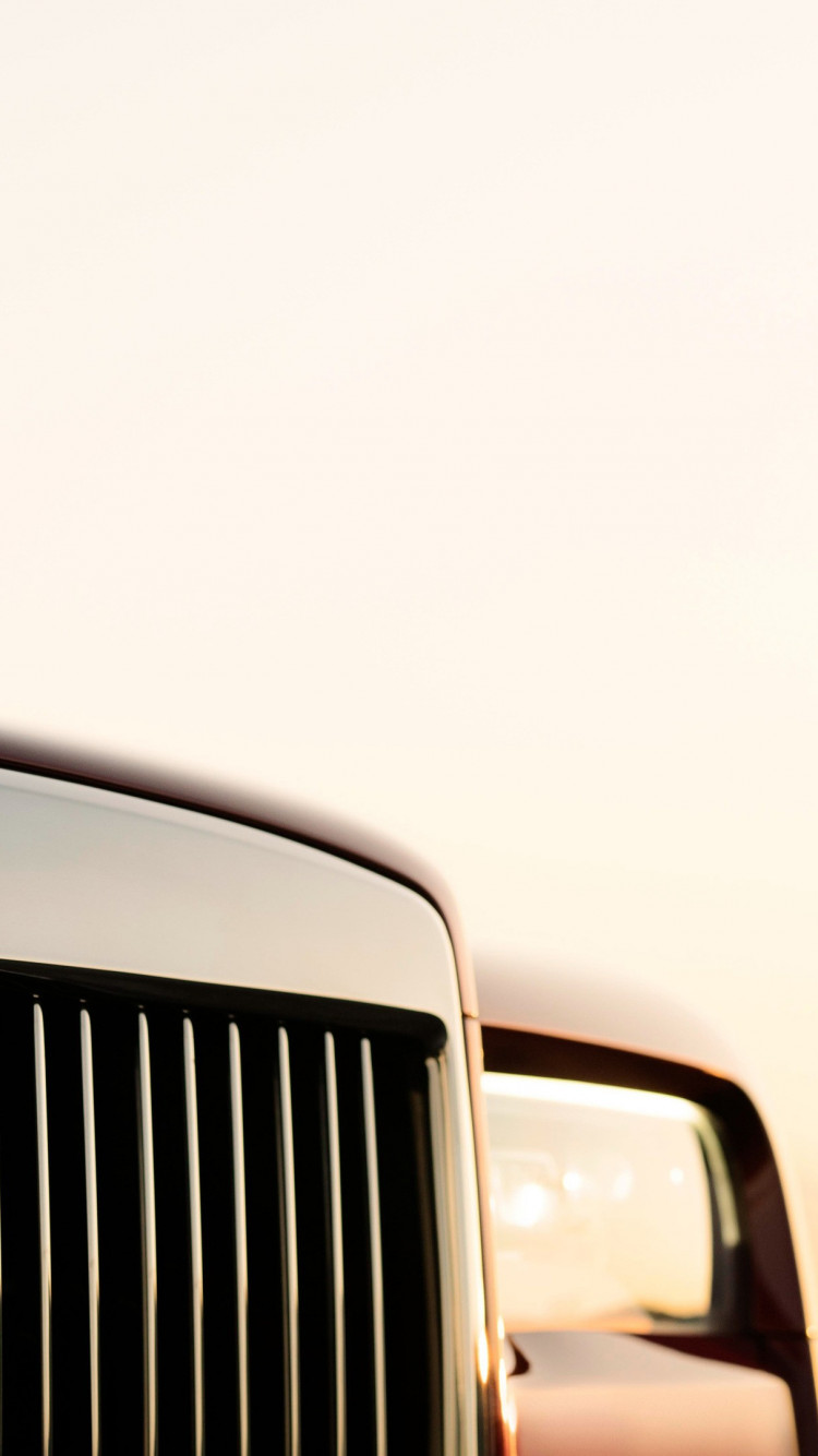 Rolls Royce front side wallpaper 750x1334