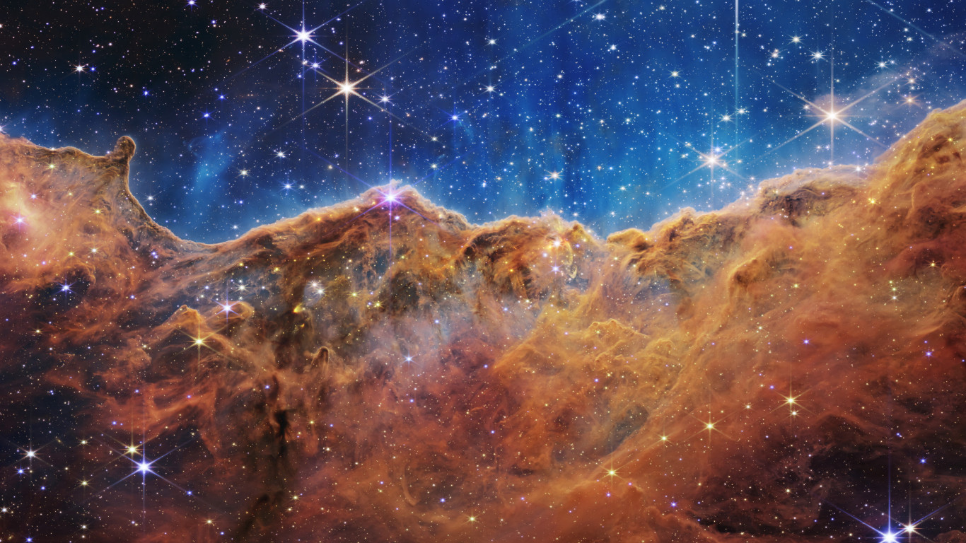 Cosmic Cliffs in the Carina Nebula wallpaper 1366x768